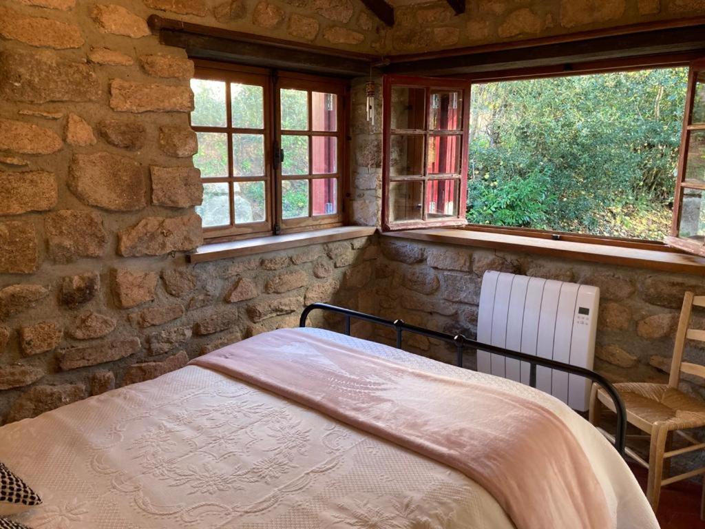 Maison Du Petit Poete Quarré-les-Tombes 외부 사진